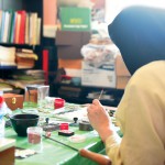 ترصيع المعادن بالرسوم الملوّنة