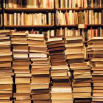 لماذا نشتري الكتب؟